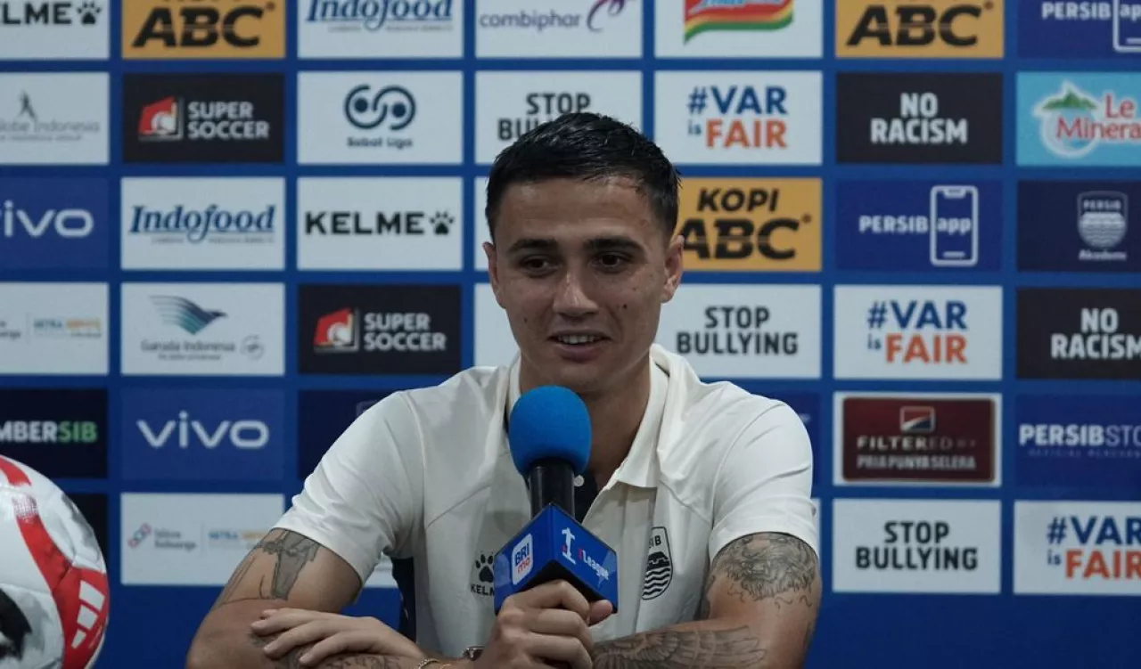 Debut Manis Eliano Reijnders, PERSIB Taklukkan Persebaya di GBLA