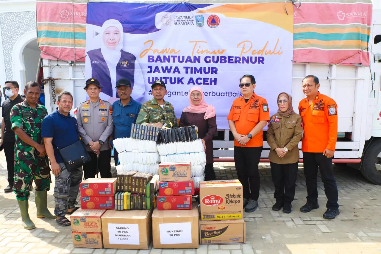 Solidaritas Jatim untuk Aceh: Khofifah Tinjau Pengungsian Pidie Jaya