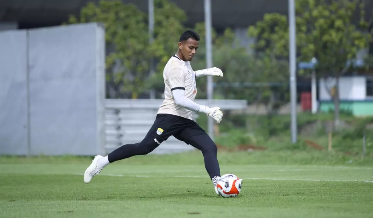 Teja Paku Alam Siap Jadi Benteng Terakhir PERSIB di Kediri