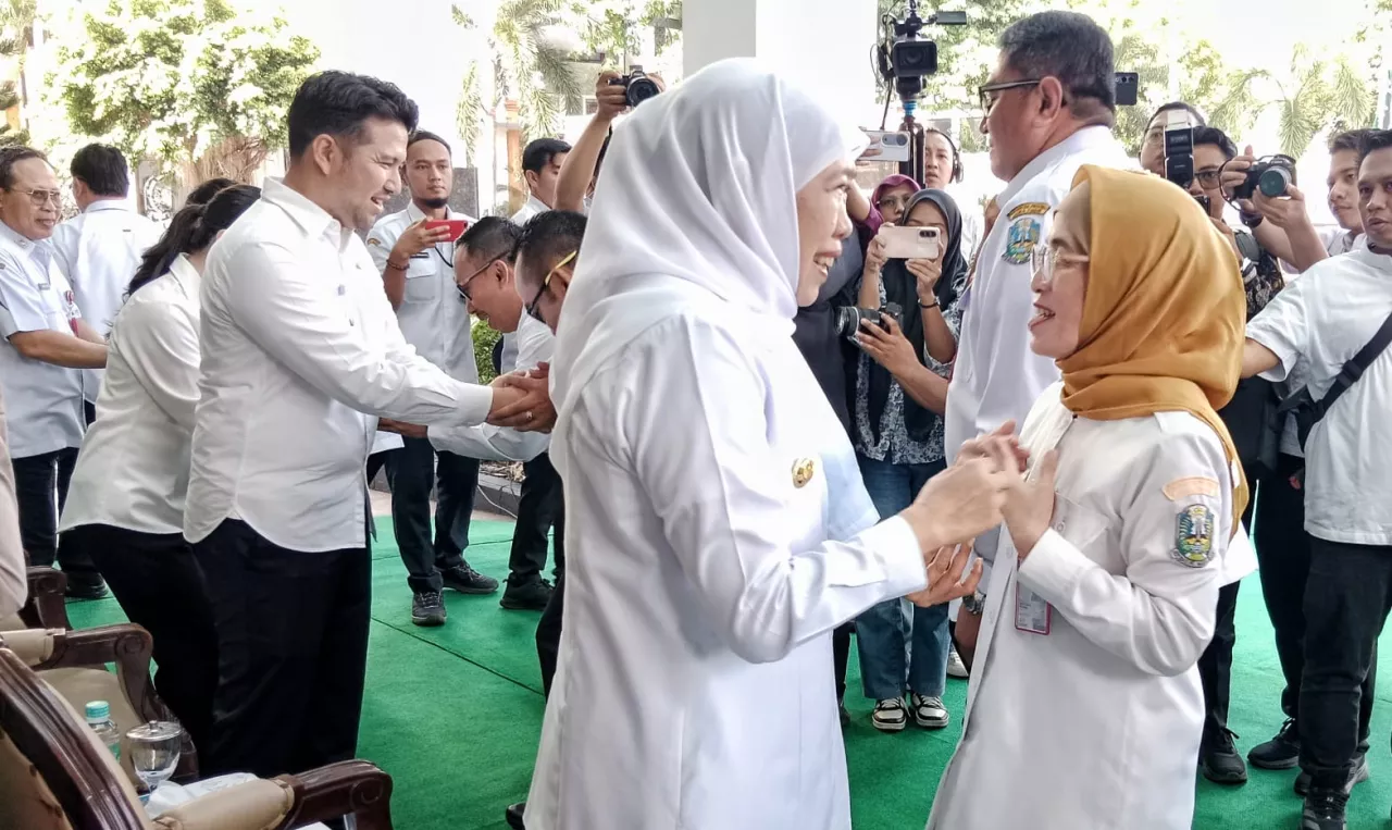 Pemprov Jatim Gelar Apel dan Halal Bihalal, Khofifah Tekankan Keikhlasan Puasa dan Disiplin Kerja