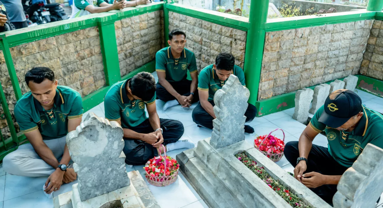 Jelang Satu Abad, Persebaya Kenang Jejak Pendiri Lewat Ziarah dan Doa Bersama