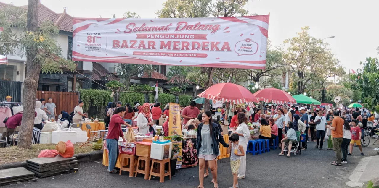 Bazar Merdeka RW 07 Purimas Semarakkan HUT ke-81 RI, Puluhan UMKM Warga Unjuk Produk
