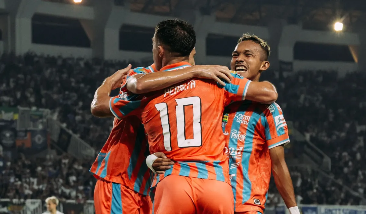 Gol Dramatis Adam Alis Menit Akhir Bawa PERSIB Taklukkan Garudayaksa FC 2-1
